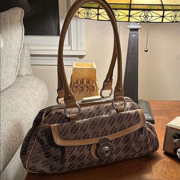 Nine West Handbags - Nine West Vintage Handbag in amazing Preloved Condition